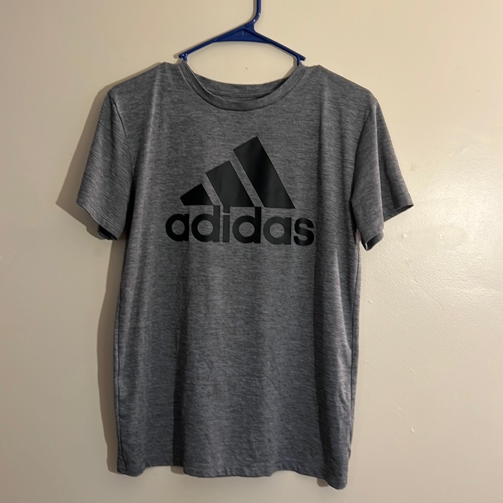 Adidas tshirt youth large